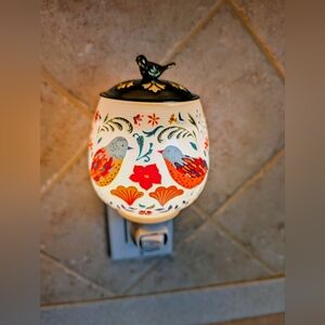 The Pioneer Woman Birdie Botanical Wax Warmer Plug In